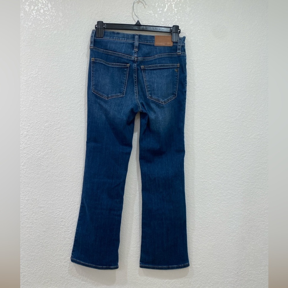 Madewell Cali Demi-Boot Jeans in Danny Wash: TENCEL™ Denim Edition size 24 - Picture 2 of 7
